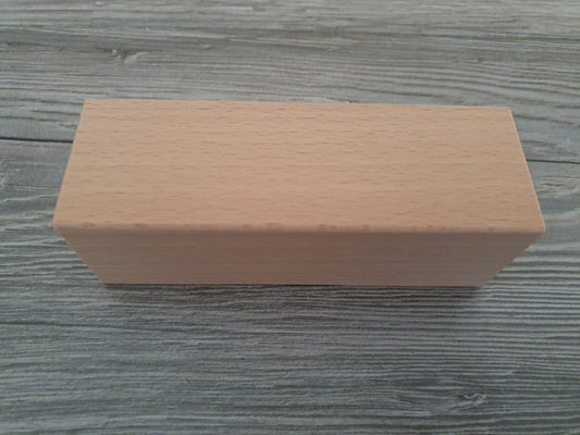 Houten blok 13,5 x 4,5 x 4,5 cm