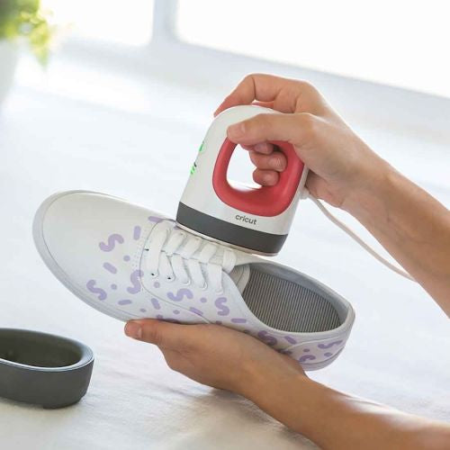 CRICUT EASYPRESS MINI MACHINE