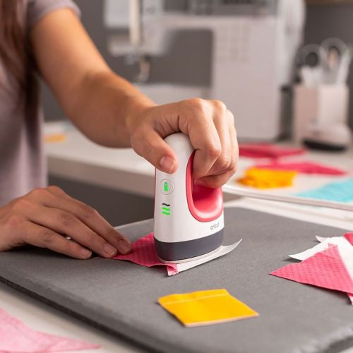 CRICUT EASYPRESS MINI MACHINE